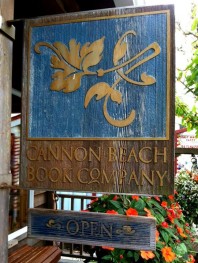 Cannon Beach Book Company sign