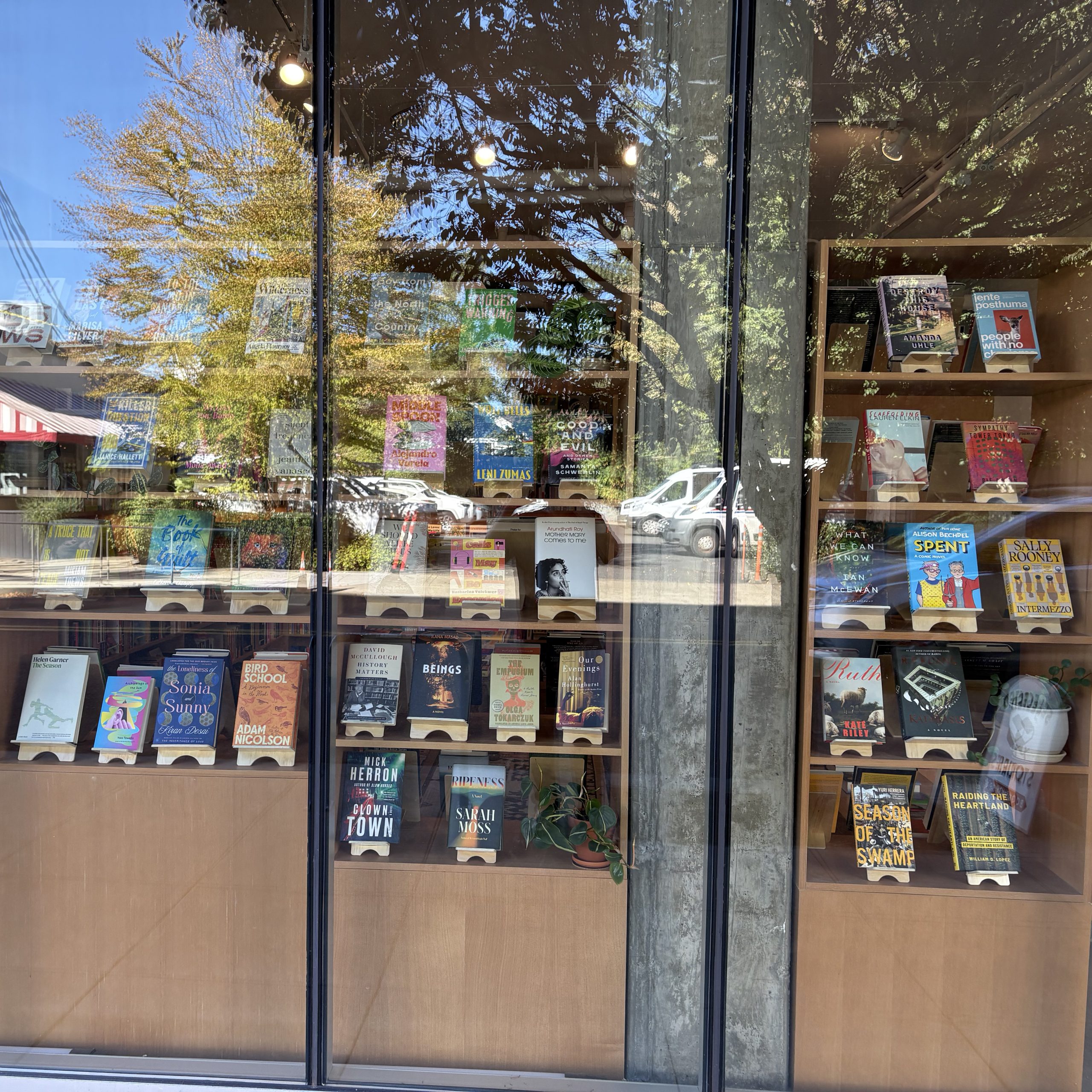 Appearances | Lin Stepp, image size:2560x2560